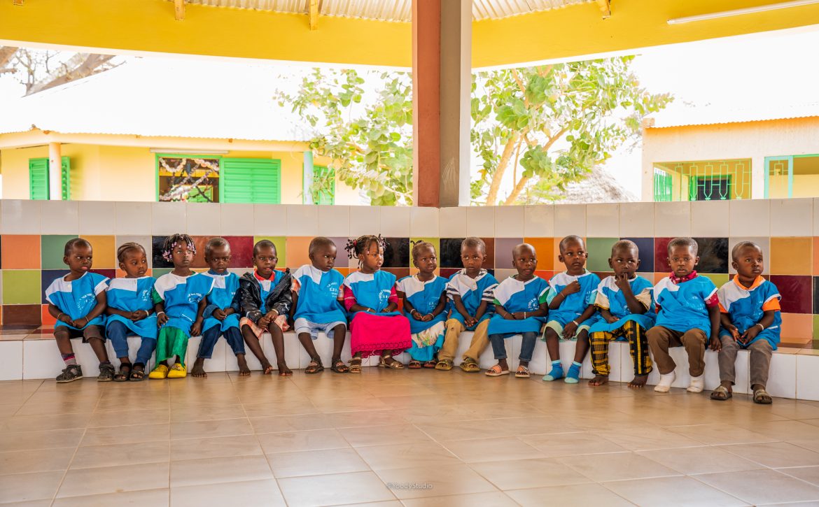 Enfants-première promotion-rde-préau réfectoire-mbafaye-mars-2023