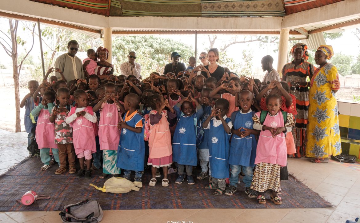 Photo de groupe-3enfants-Emmanuelle Martin-Elodie Thierry-Laurence Clenet-Ibrahima Ndiaye-Fady Diallo-koumbal-février-2022 (1)